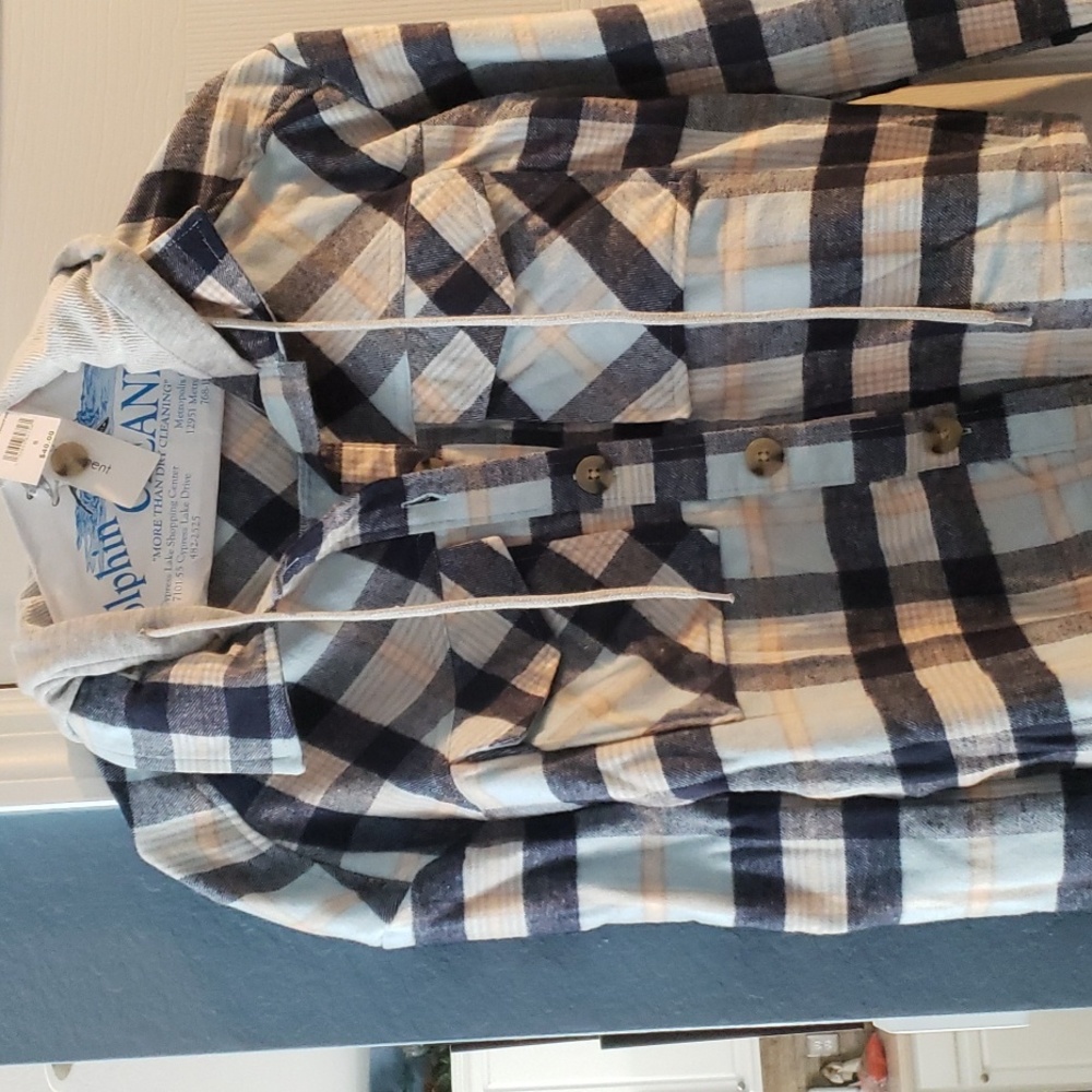 Flannel shirt/hoodie. NWT.  Brand: No Comment. Sz small